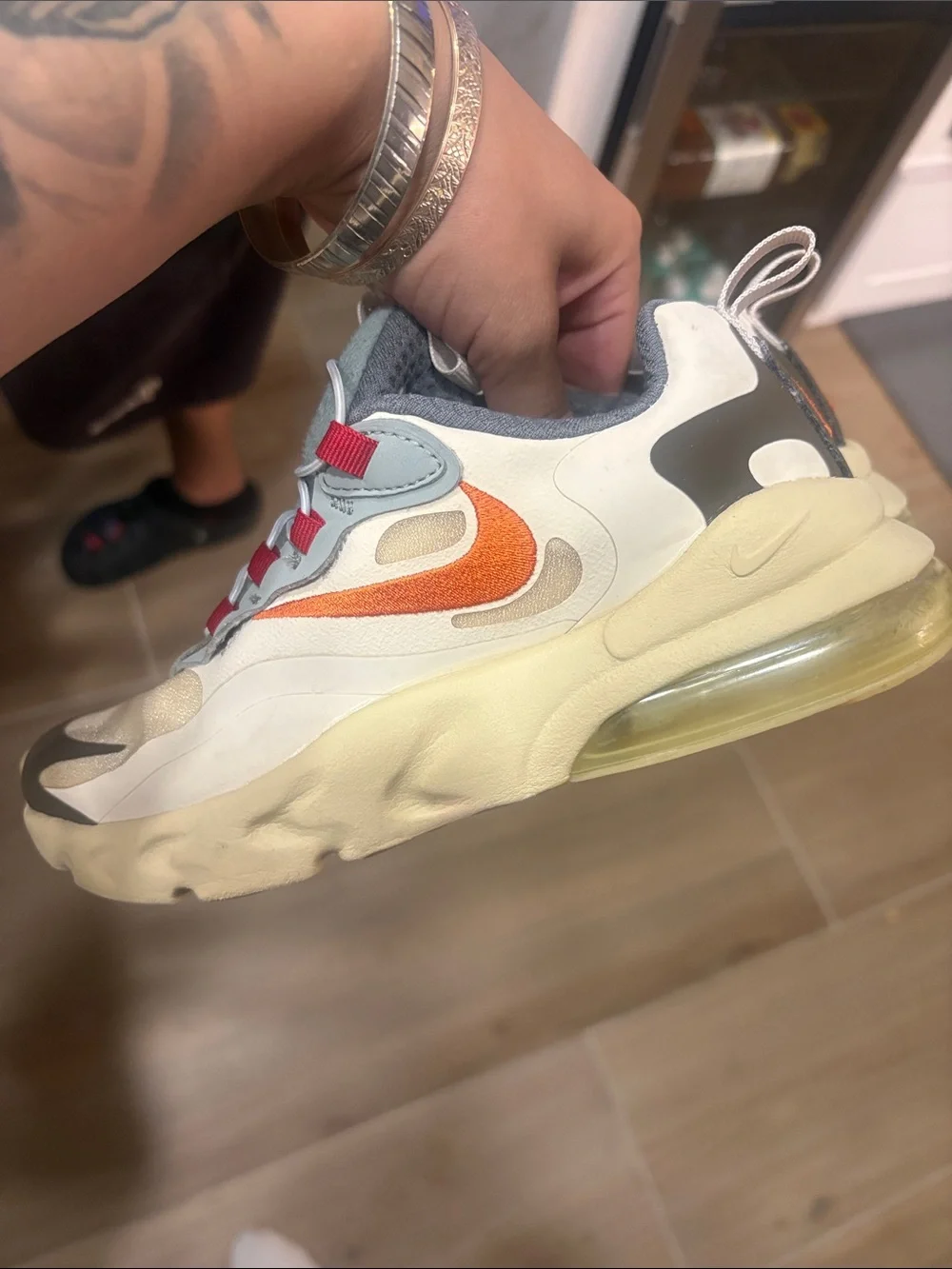 Nike Travis Scott’s Kids Sneakers in Cream, Gray, Red & Purple Accents - Picture 5 of 6